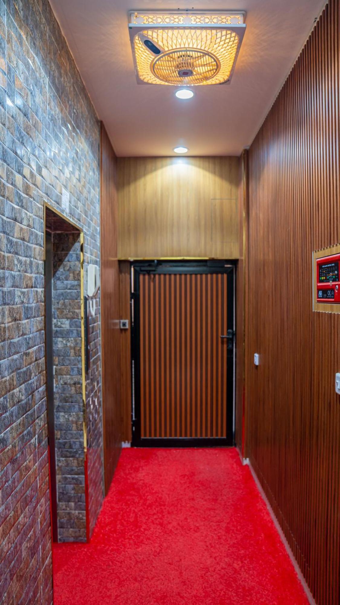 Arkan Al Barzah Hotel Apartment スール エクステリア 写真