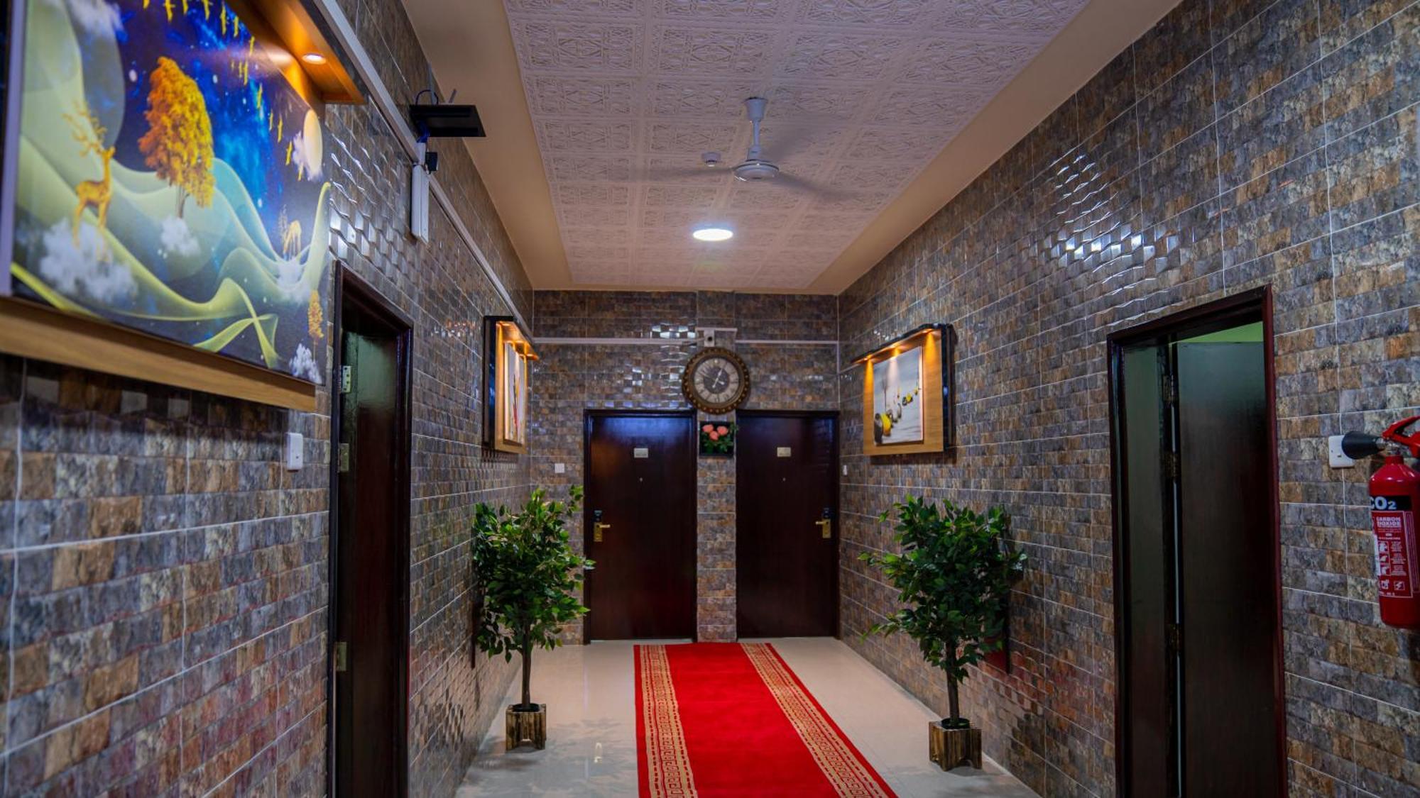 Arkan Al Barzah Hotel Apartment スール エクステリア 写真