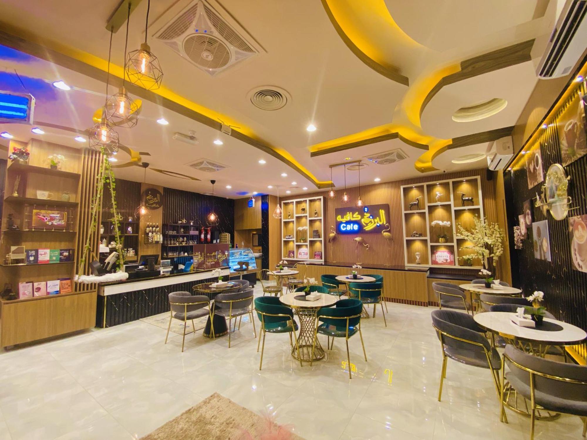 Arkan Al Barzah Hotel Apartment スール エクステリア 写真